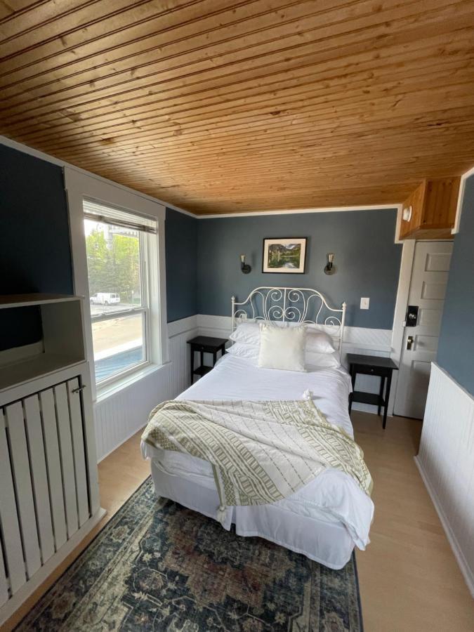 Three Peaks Banff Villa Dış mekan fotoğraf